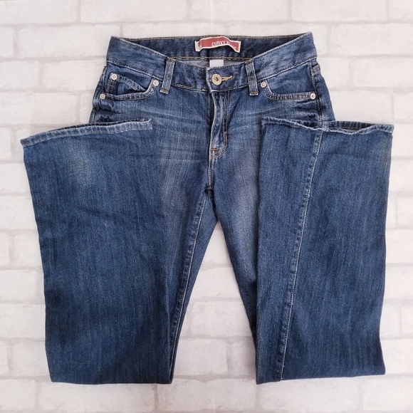 GAP Curvy Flare Jeans Medium Wash 2 - Picture 4 of 7